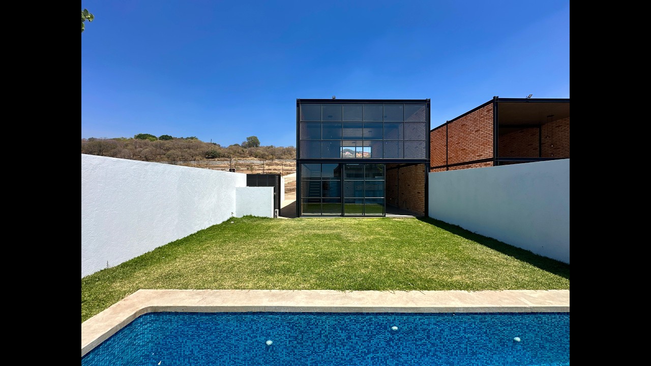 CUERNAVACA $3,300,000.00..