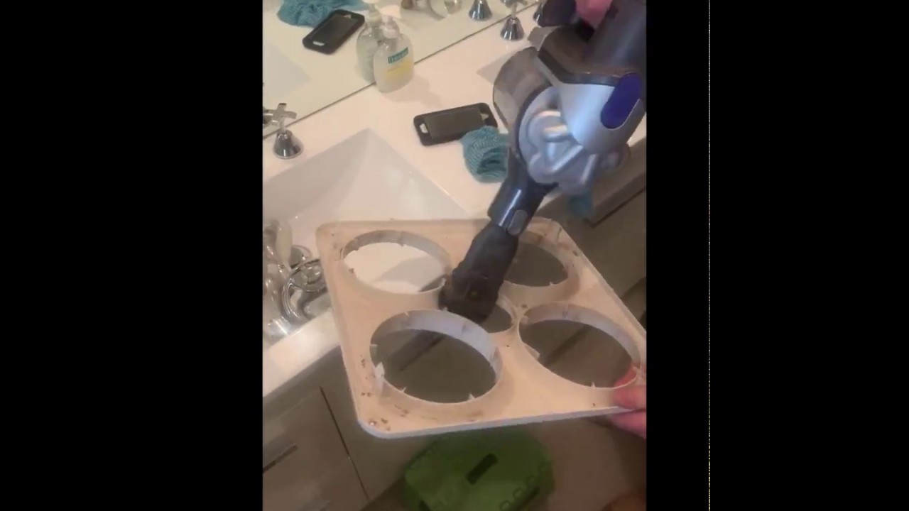 How to clean your bathroom 3 in 1