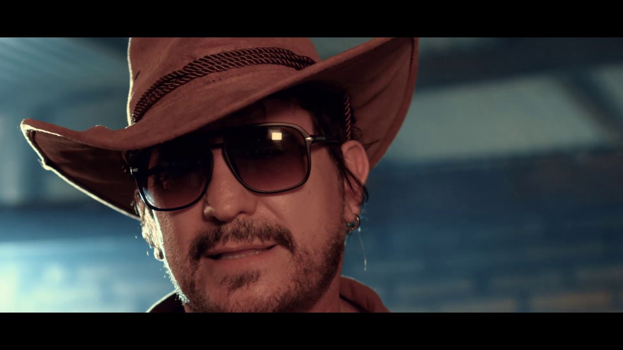 Los Rancheros - Una Carretera (Video Oficial - 2019)