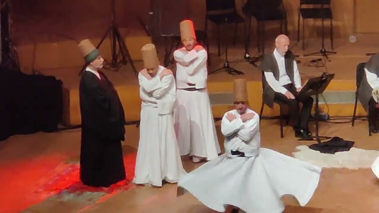 Les derviches tourneurs (sur la belle musique de Yahya Soyyiğit, Veysel Dalsaldı)