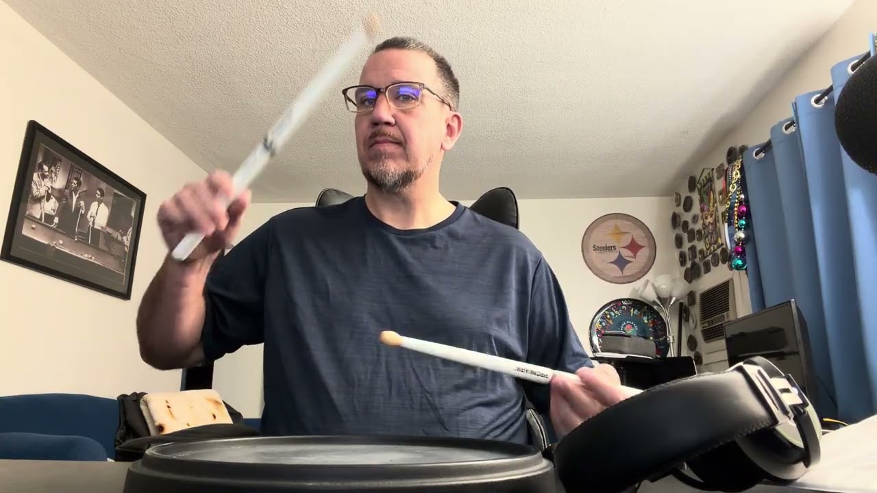 Scotland the Brave/Wings with a simple, duple roll drum score - 60 bpm