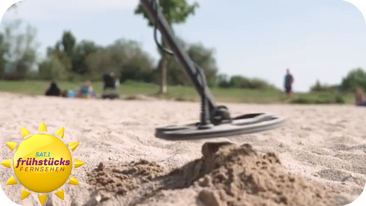 Schatzsuche am Strand - mit Metalldetektoren unterwegs im Sand | SAT.1 Frühstücksfernsehen