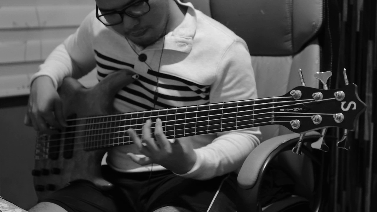 Dengan apa kan kubalas - Symphony Worship (bass cover vicky arif setiawan))