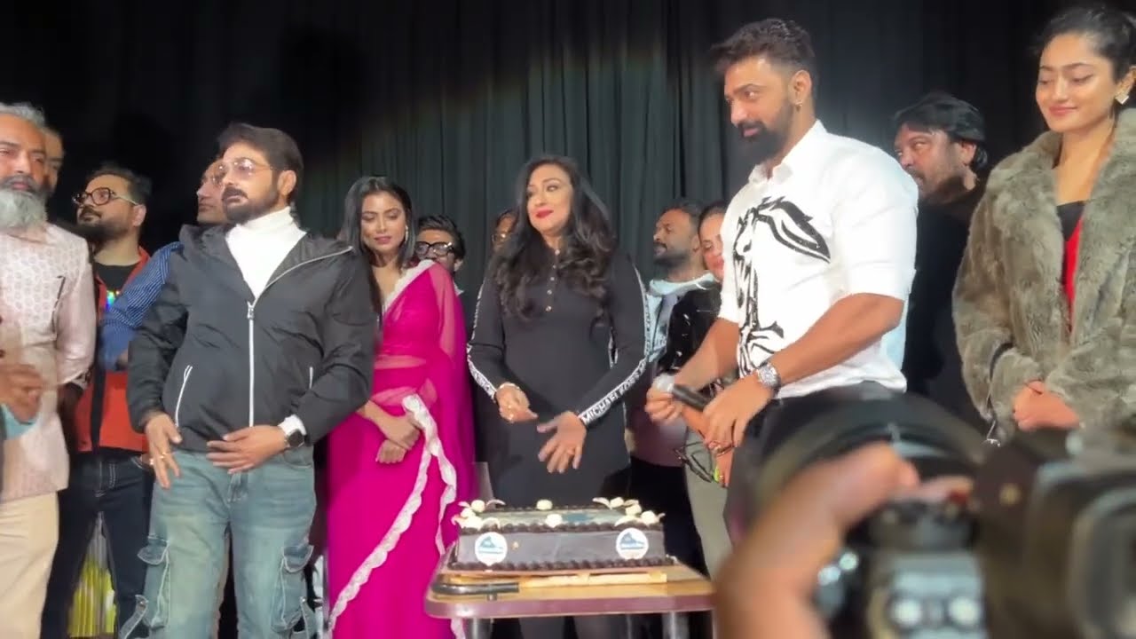 Dev Khadaan Premiere Speech With Bumba Da🔥সব Celebrity রা Crazy Reaction দিলো Khadaan দেখে😍