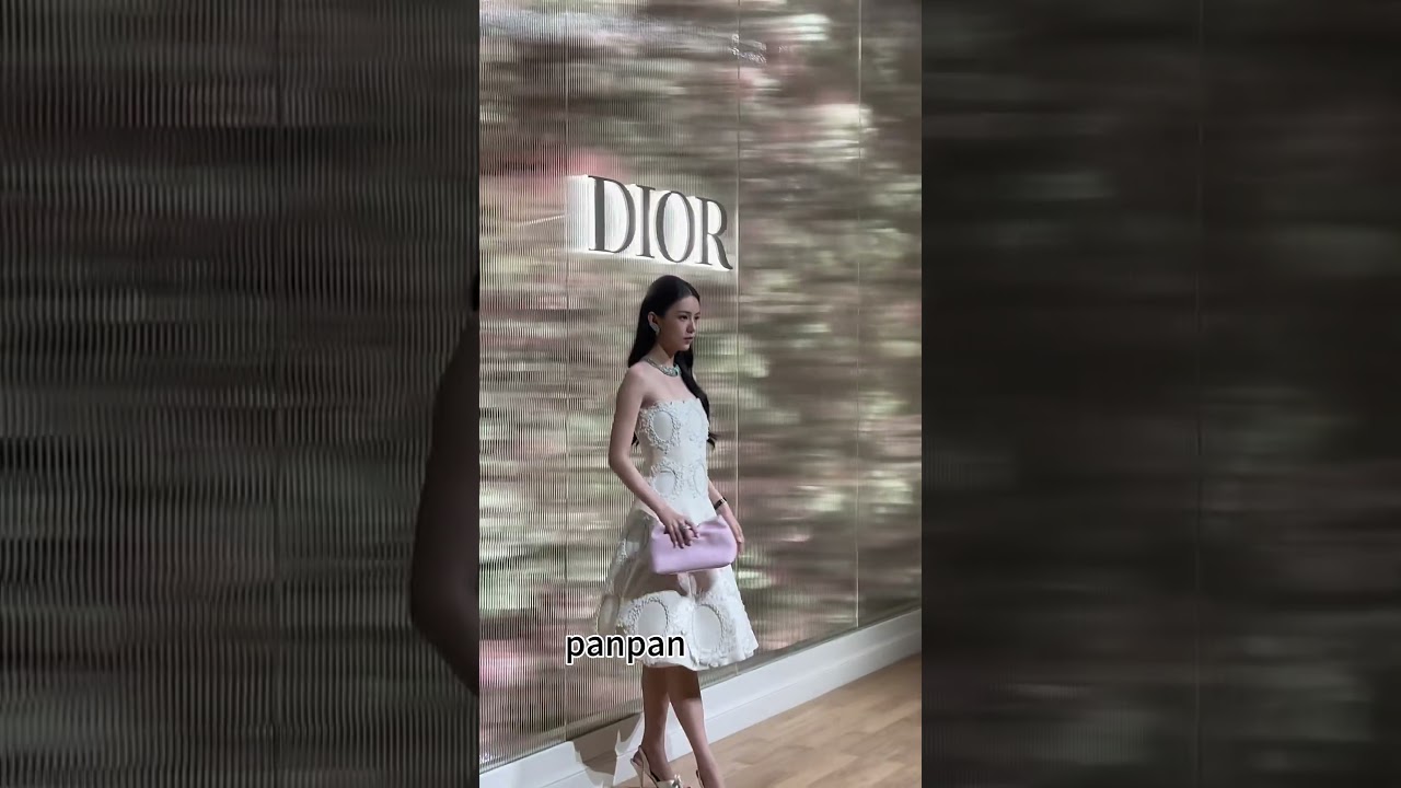 [周也] Zhou Ye at the Dior media wall tonight