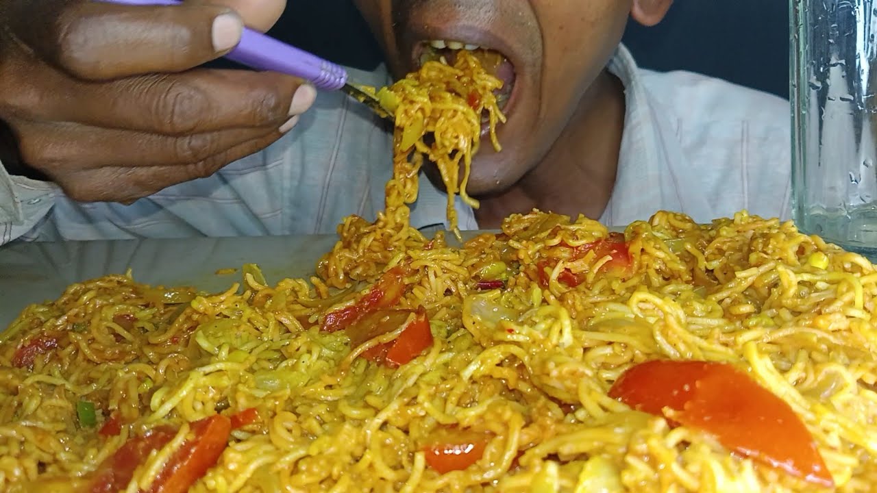 So Spicy🌶️Maggie Masala 🍜#mukbang #asmr #maggie #eating #hungrygadwali #ashifaasmr #maddyeats 