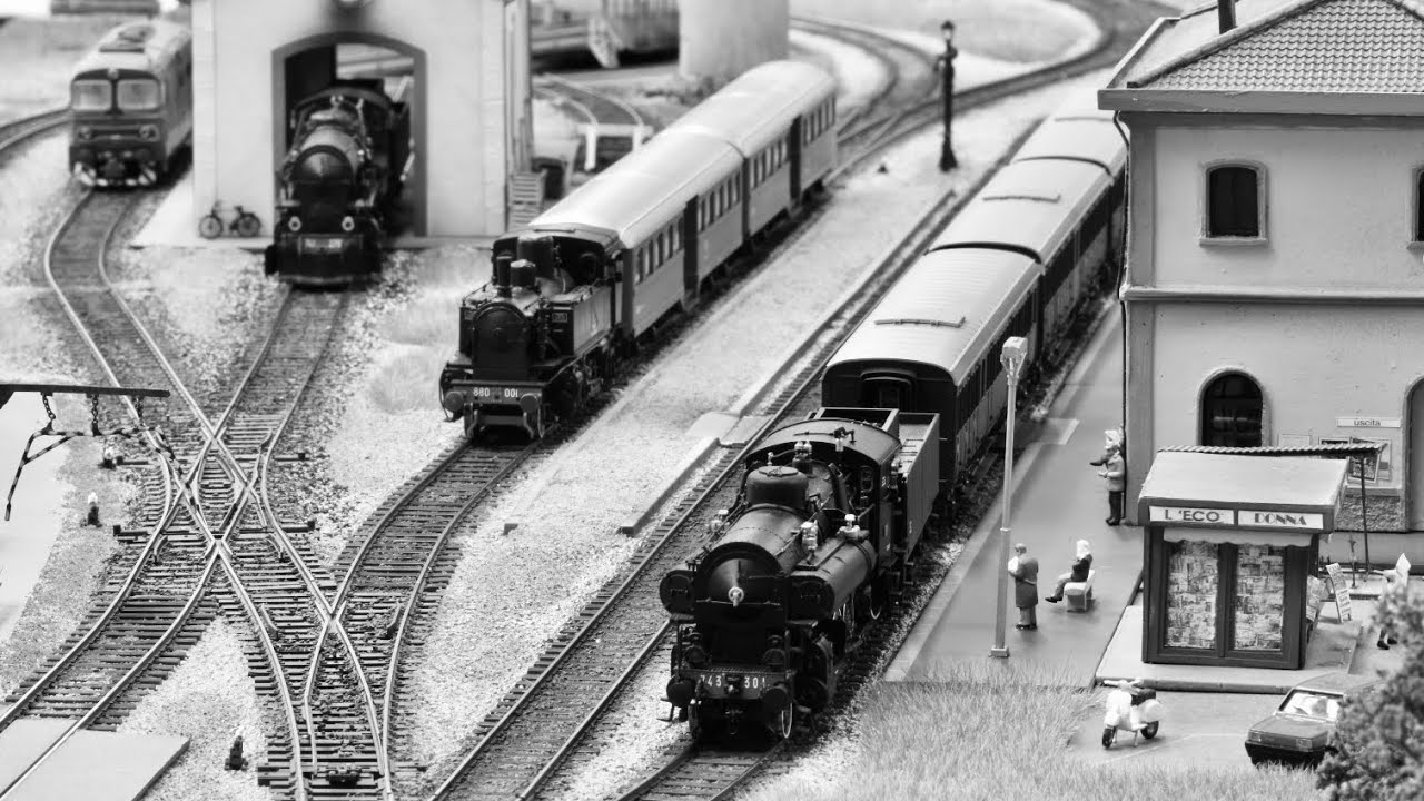 Plastico ferroviario su commissione, la spiegazione prima della consegna. Il plastico della cascata.