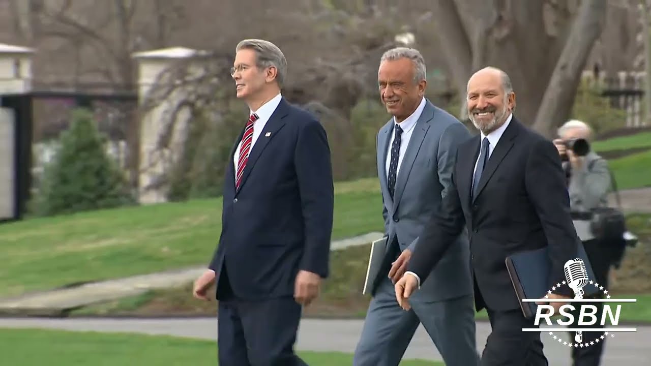 WATCH: President Trump departs the White House and goes wheels up off of the South Lawn - 3/28/25