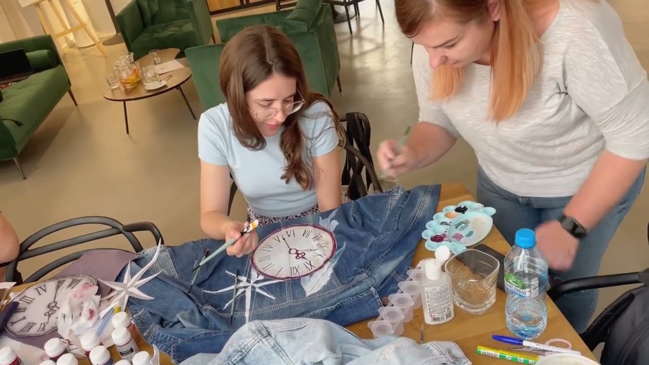 Rękodzielnicze warsztaty: Customizacja Jeansu, czyli jak wykorzystać farby TARRAGO do personalizacji