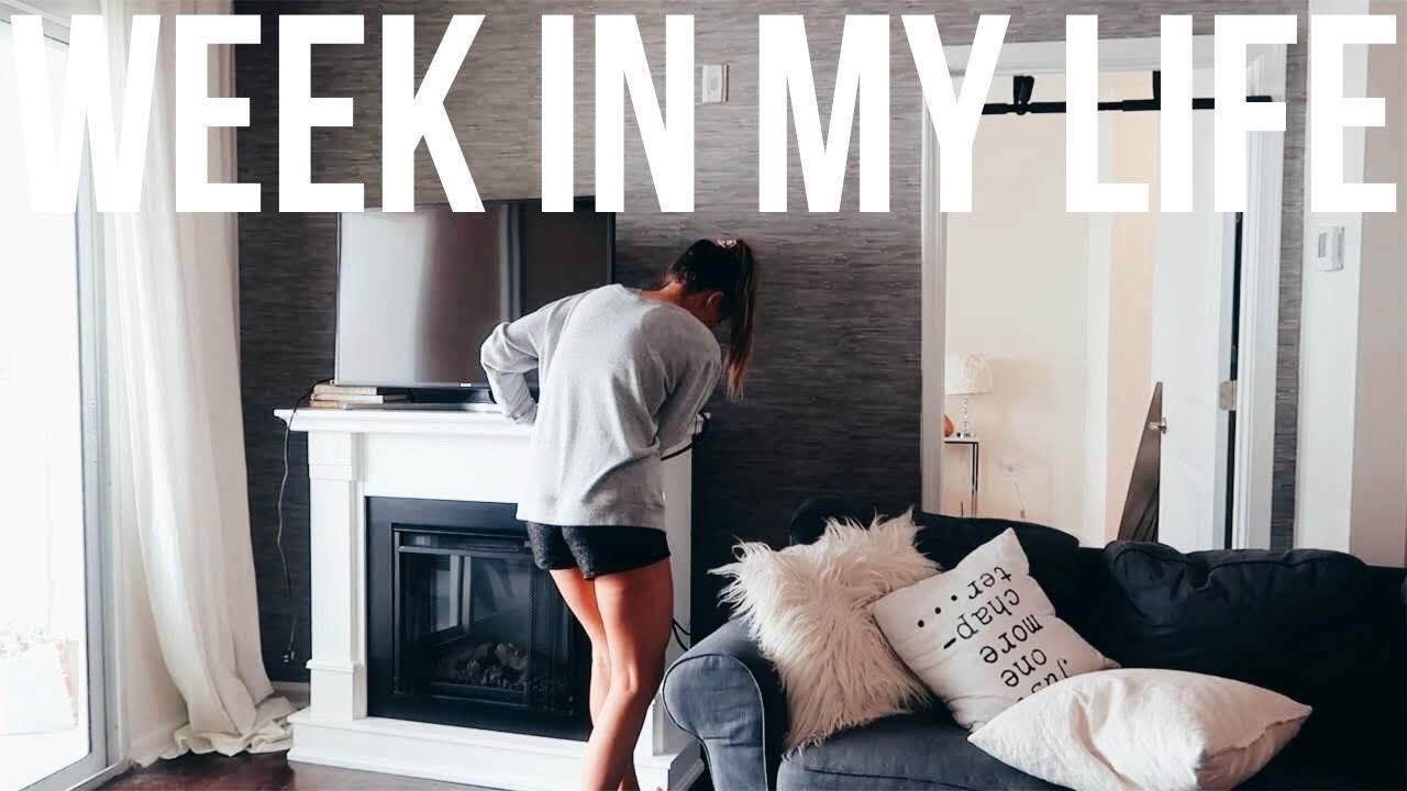 Week In My Life (rearranging my apartment, books, valentines) | RENEE AMBERG