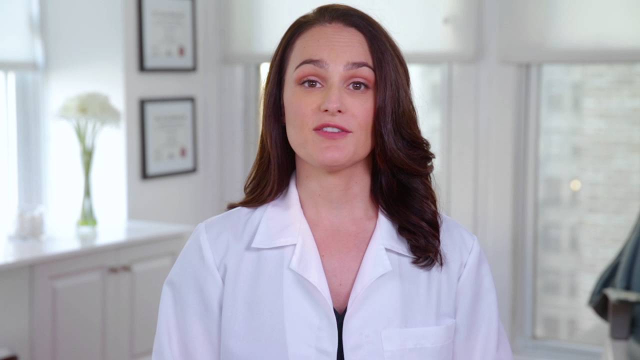 Is Teeth Whitening With Whitestrips Safe? | Crest 3D White