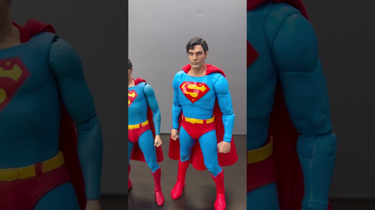 Neca Christopher Reeve Superman versus McFarlane version !