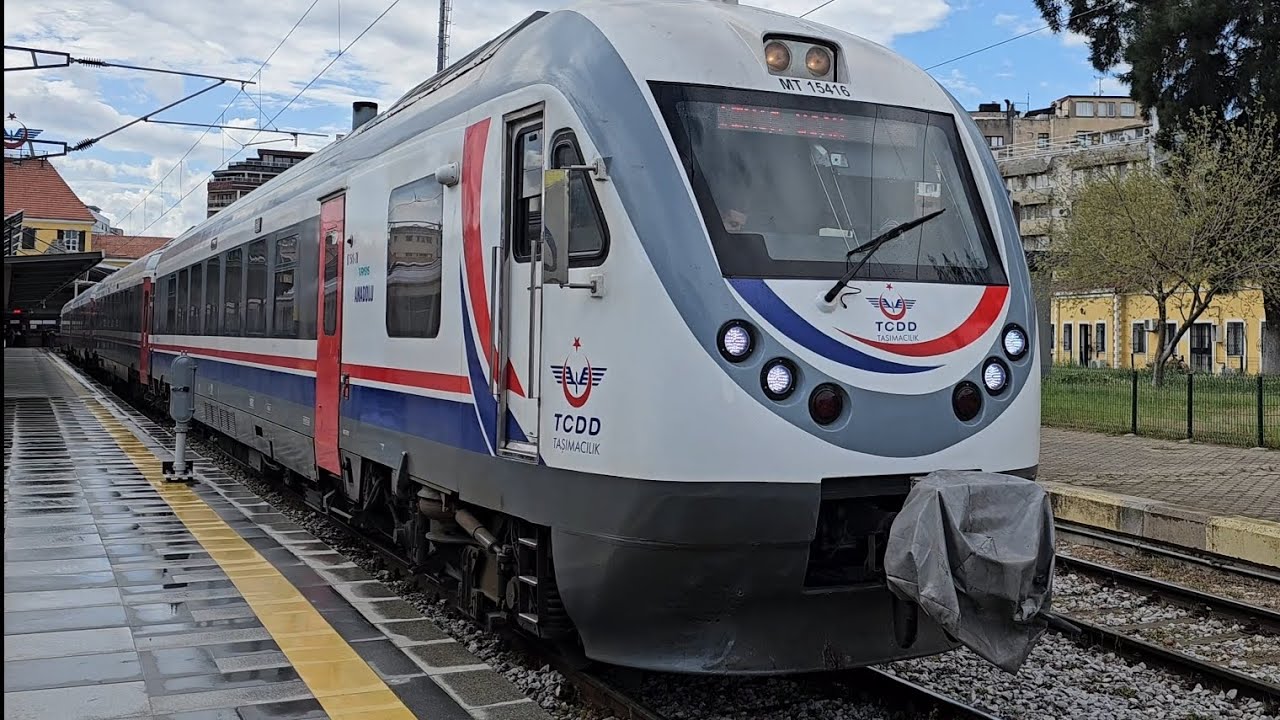 TCDD MT 15416 SÜPER SELAMLI GEÇİŞİ İZMİR-UŞAK TRENİ