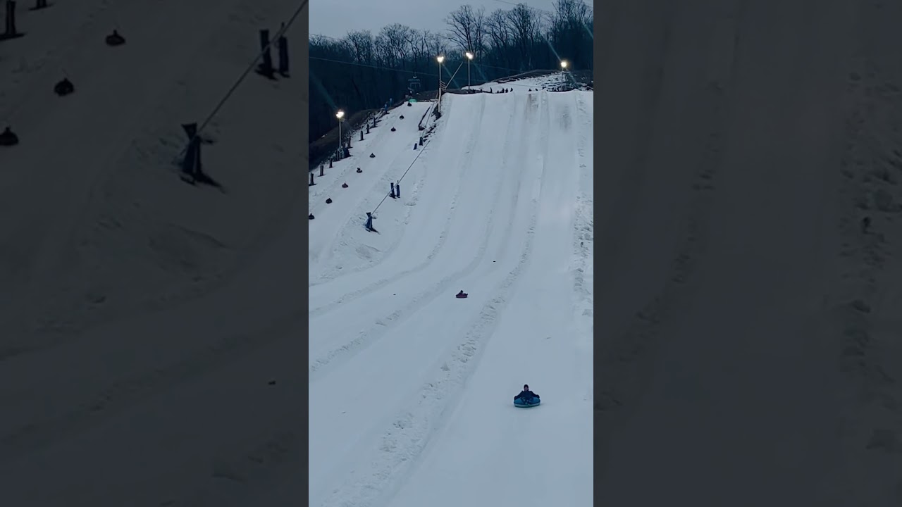 Snow tubing Ontario, Canada ❄️☃️