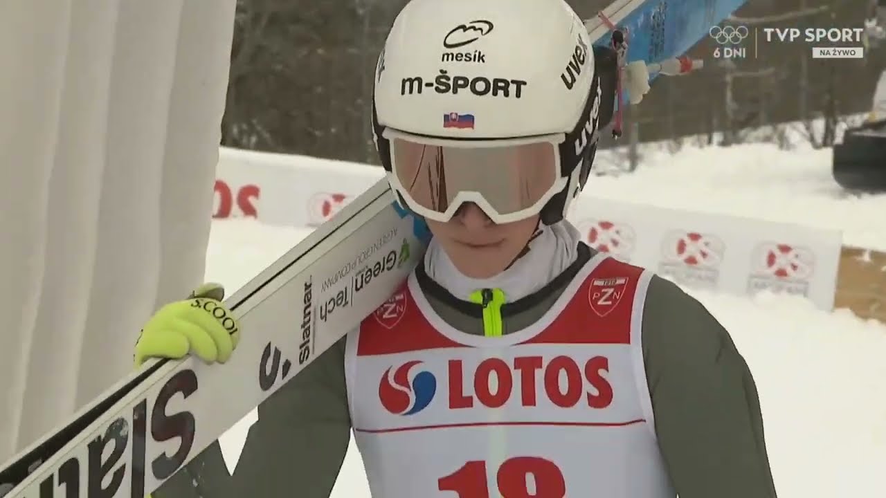 Tamara Mesikova - Zakopane 2022 - 72 m - FALL/UPADEK