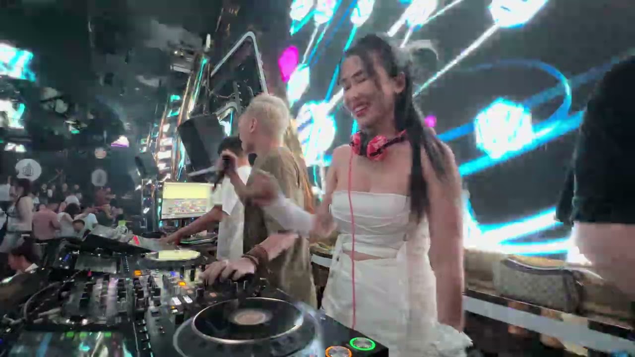 Set nhạc cực cháy đến từ DJ Trang Moon hot hit nhất Hà Thành