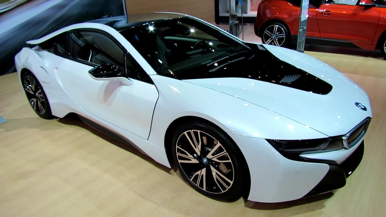 2015 BMW i8 - Exterior and Interior Walkaround - 2013 LA Auto Show