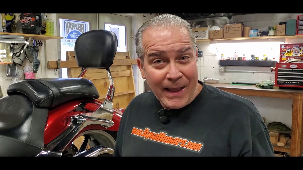 08 Yamha Raider Project Episode 1!  Batwing Fairing, Hardmount Saddlebags, and light kit install.