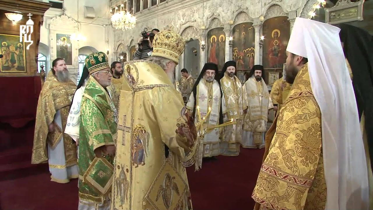 Патриархи двух Церквей совершили литургию