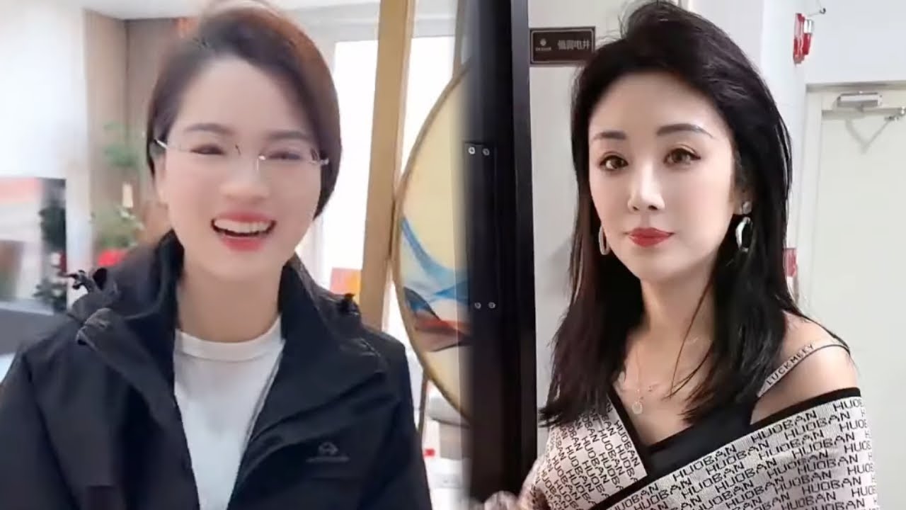 和美女老板一起回去看丈母娘，丈母娘这态度也太好了，美女：我妈这算不算胳膊肘往外拐？？#搞笑 #剧情 #美女