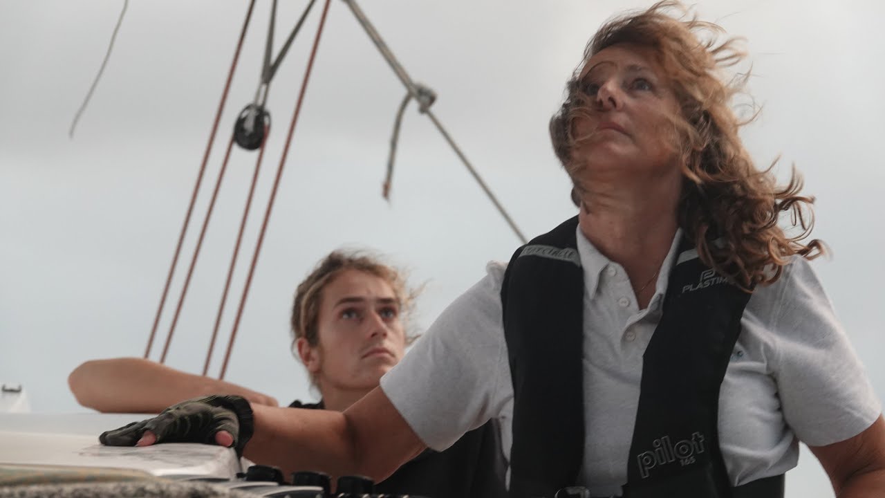 Catching up along the windy Colombian coast - Aruba to Panama - Sailing Greatcircle (ep.255)