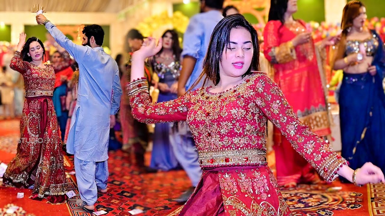 Dil Ke Sau Tukde , Minahil Khan New Hot Dance Performance 2025 SK Studio