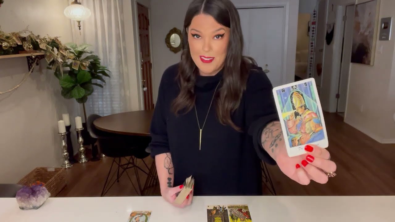 PISCES- YOUR BEST READING! OUT WITH THE OLD & IN WITH THE HOTT NEW OFFER! NEXT LEVEL!- MID DECEMBER