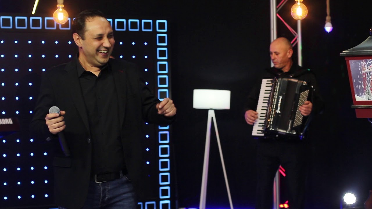 Ogneni Momcinja -  A le lej