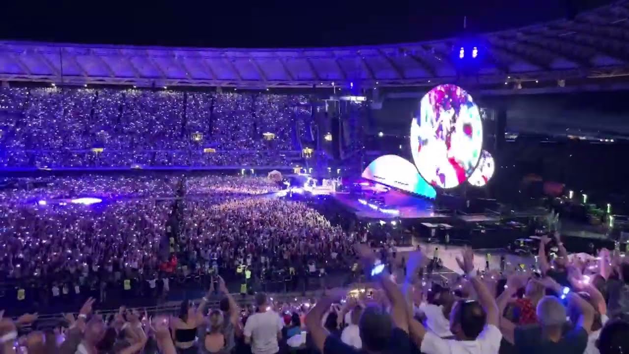 Coldplay - A Sky Full of Stars (Music of The Spheres World Tour - Live in Rome 16-07-2024)