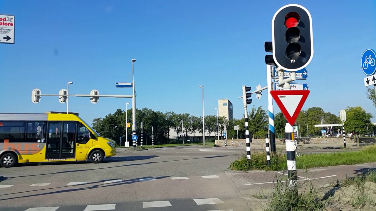 Dashcam Beelden Leidsche Rijn Rondrit Deel 17: Parkeergarage Leidsche Rijn Centrum ----》Toerit A2.