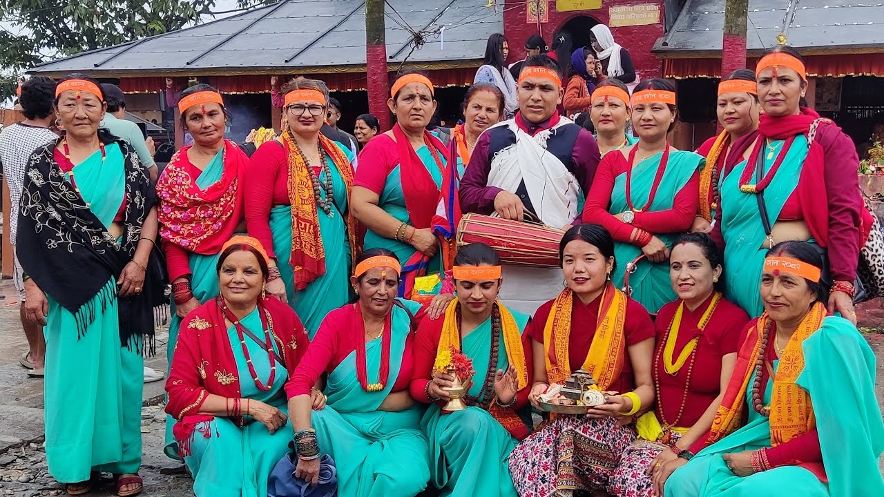 साउने मेला रेसुङ्गामा तीज गीत competition ☺️ गुल्मेली हरुको डान्स नै कडा 😁 @amritagurung6557 