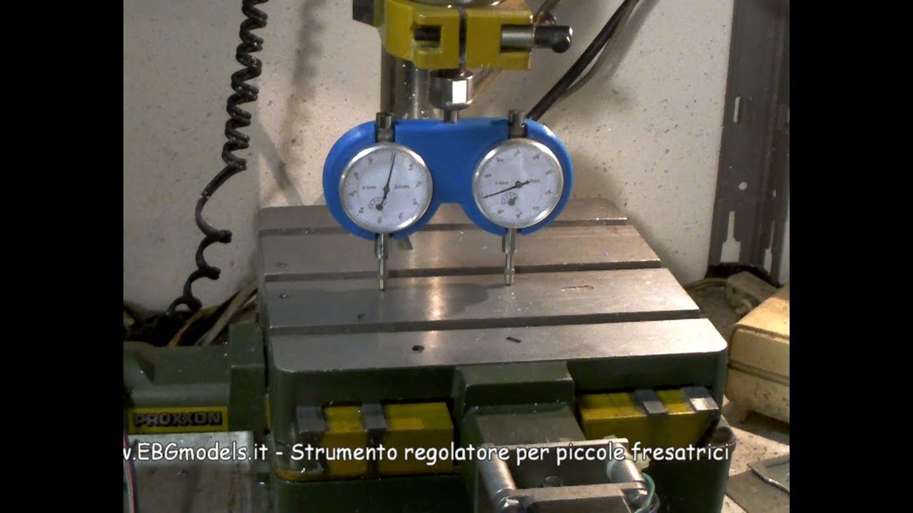 Strumento regolatore adatto a piccole fresatrici