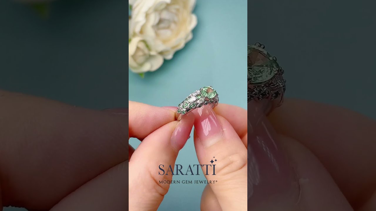Corte Vintage Natural Emerald Ring #Saratti #Jewelry #emerald #may #birthstone #vintage #verdant