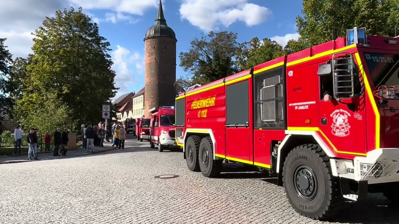 150 Jahre Freiwillige Feuerwehr Luckau - Festumzug durch die historische Altstadt