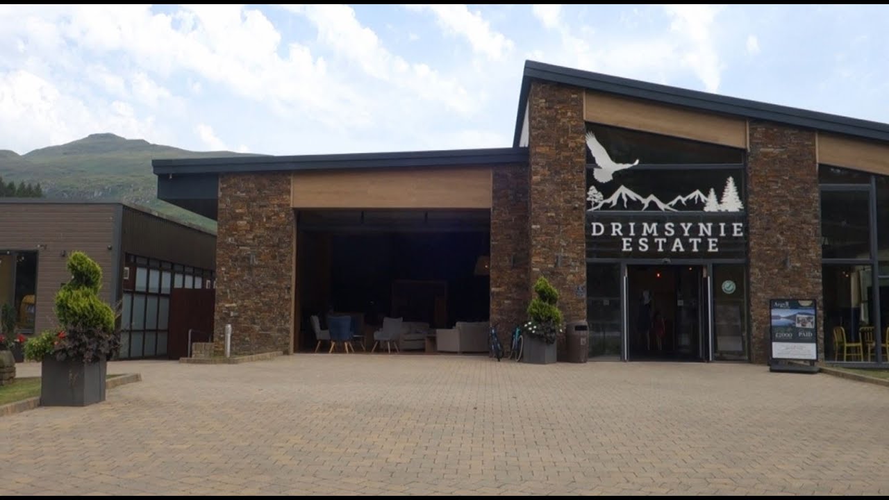 Drimsynie Estate Holiday Village \Main Complex \Arcade\ Bar \ Restaurant