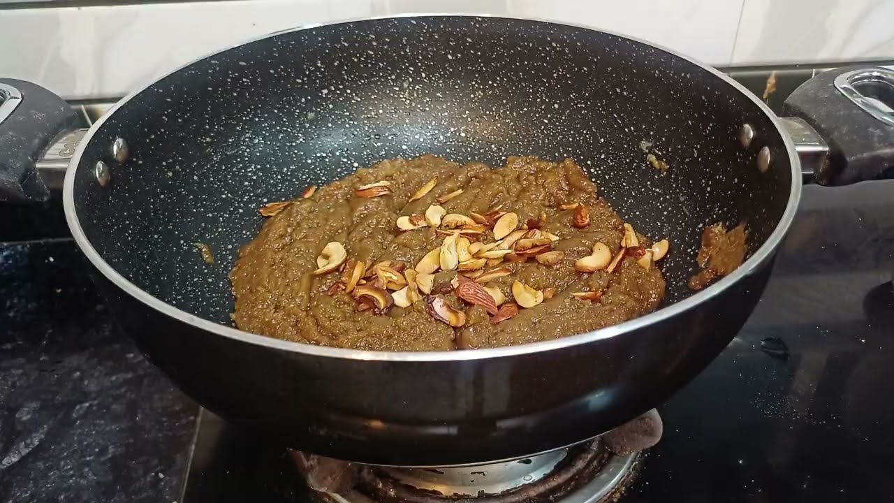 सही माप के साथ बनाए आटे का हलवा|Simple Aata हलवा Recipi |Aate Ka Halwa ||🥧😋