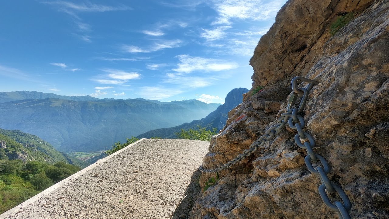 Trekking in Lombardia | Rifugio Brioschi 2410 MT | Grigna Settentrionale | Sentiero 25 Cainallo