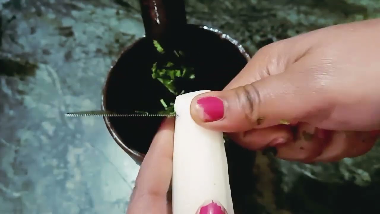 खलवटे में पिसी मूली-टमाटर की चटपटी चटनी Tasty recipe