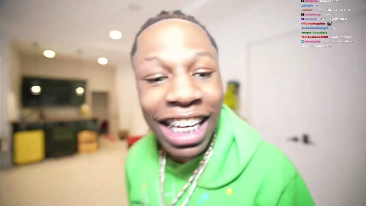#2xrakai on #Twitch | piper calls out rakai for having a dirty ahh room