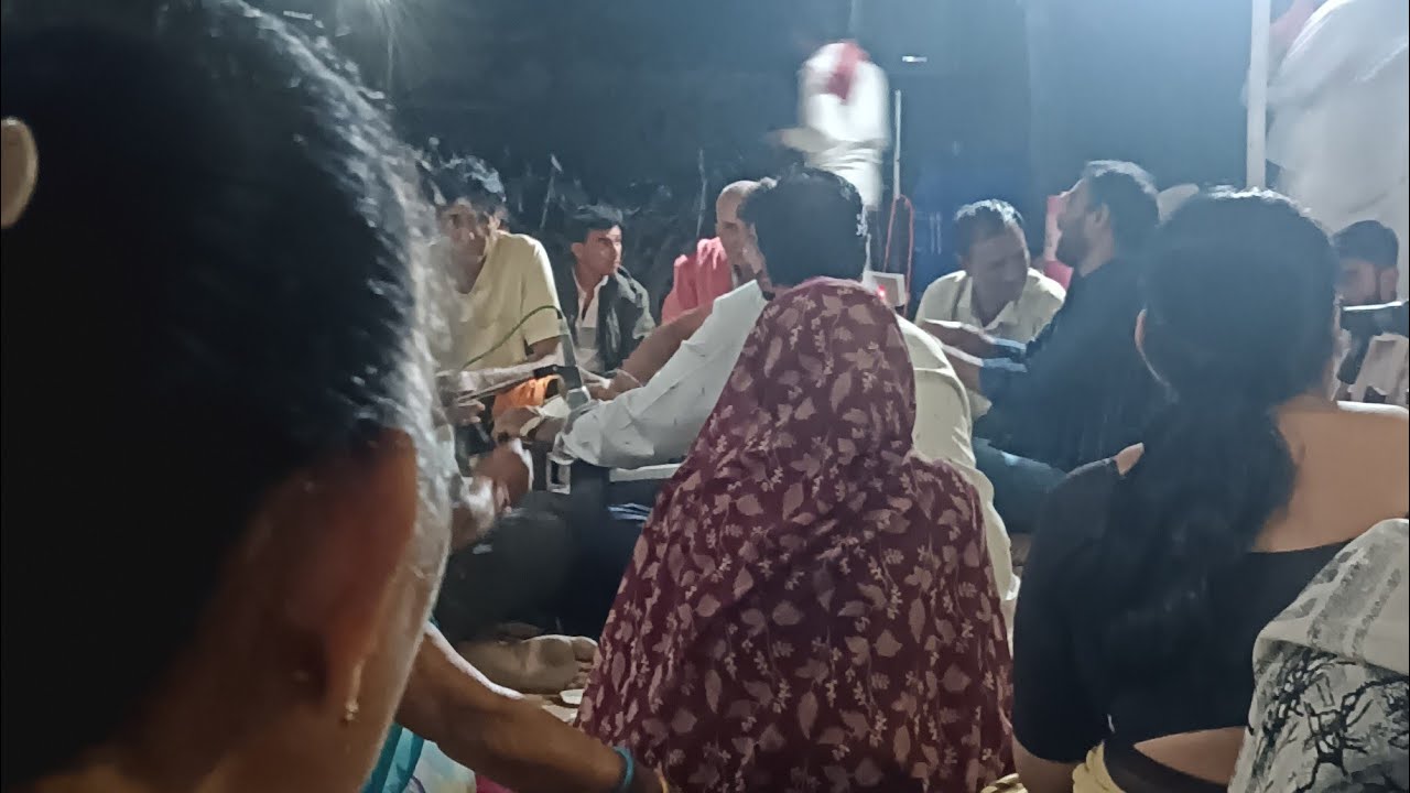 DIPTI MAKVANA is live! સંત વાણી પ્રોગ્રામ ને શેર કરો