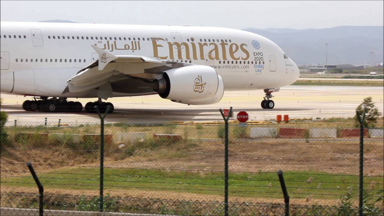 Airbus A380 Emirates A6-EEE take off from Barcelona airport