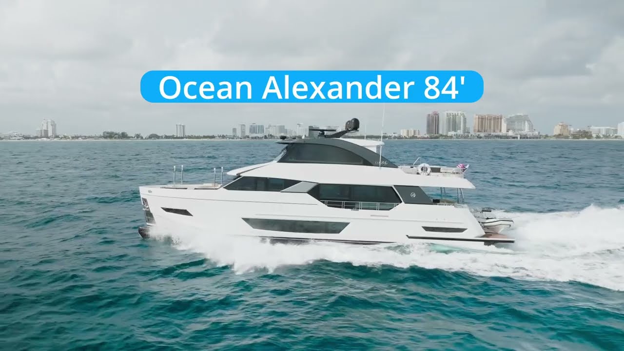 2020 84' Ocean Alexander 84R Skylounge