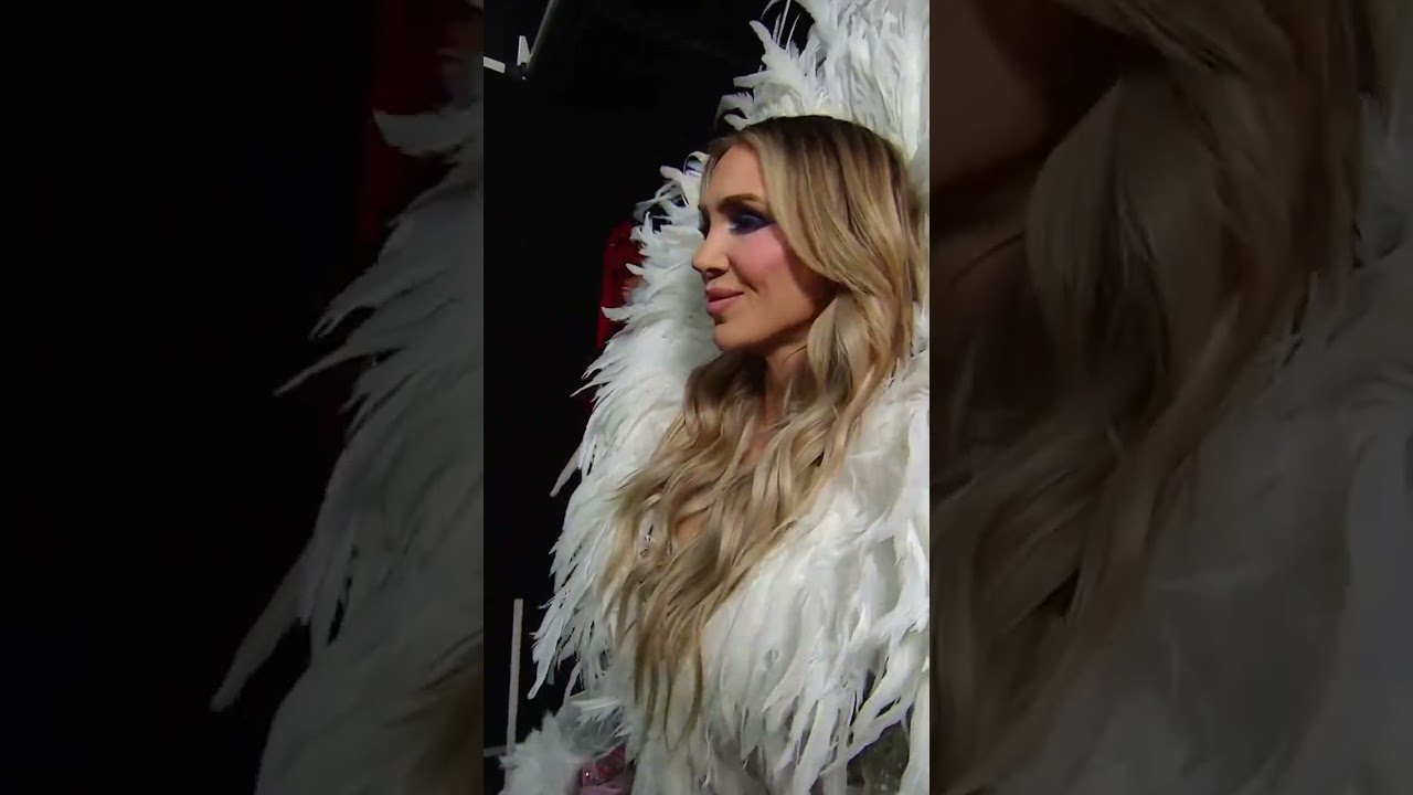 OH NO! 😱 A BRUTAL attack on Charlotte Flair! #SmackDown