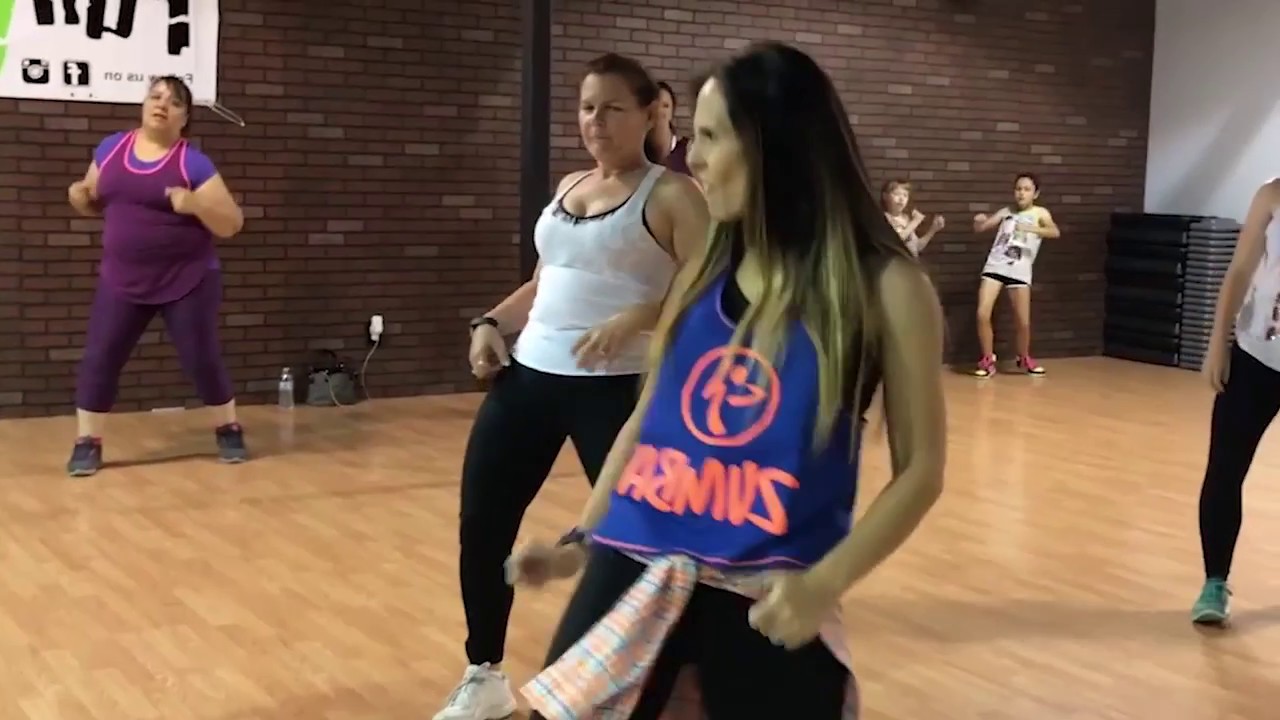 Amy Zumba - Pull Up