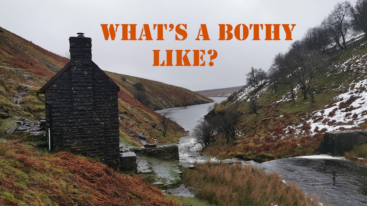 First Time in a Bothy.. What's it Like?  Wild Sleeping in Grwyne Fawr
