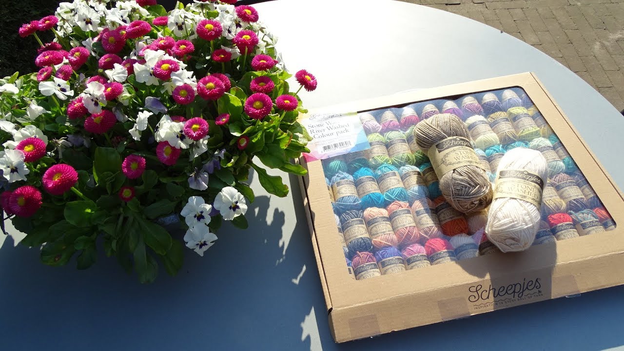 Crochet Blanket - Say it with Flowers - Part 1 - Colour Pack Scheepjes