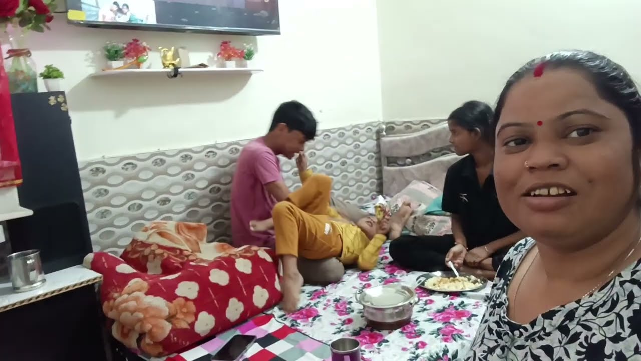Mummy ne kiske bolane per banaya pakode#familyvlog #dailyvlog #