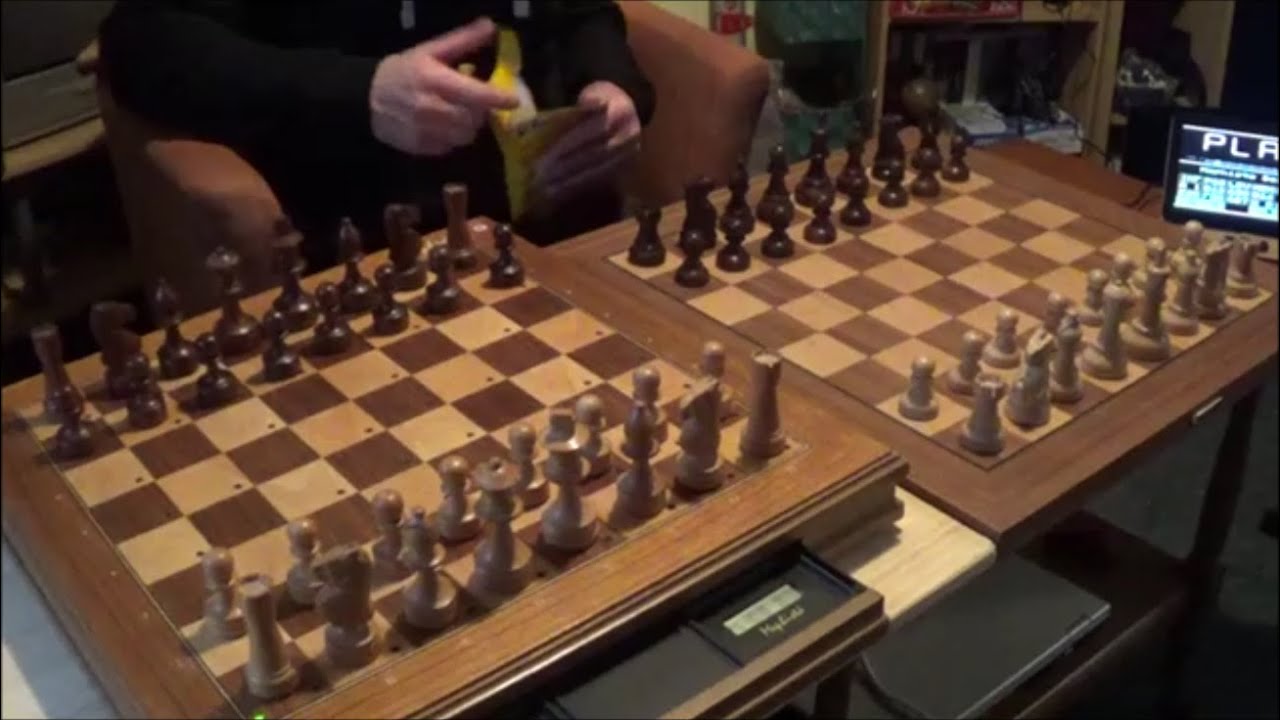 Mephisto Polgar vs. Phoenix Dallas
