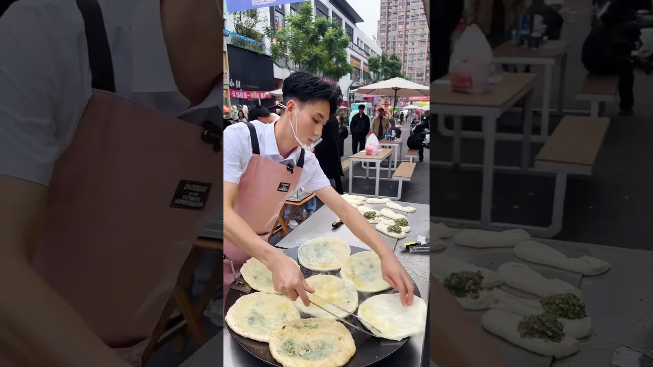 Set up a stall and sell 1,000 scallion pancakes every day!