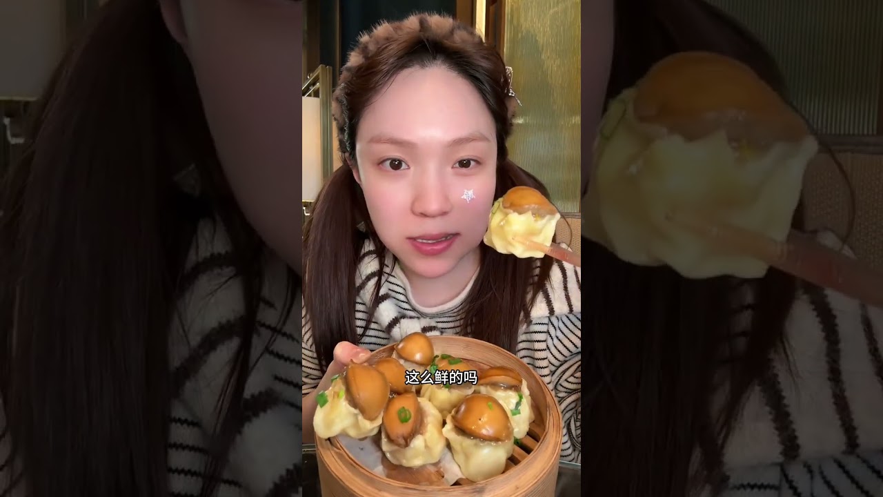 The breakfast buffet is 300 yuan per person. The juicy shrimp dumplings and the oil-drench